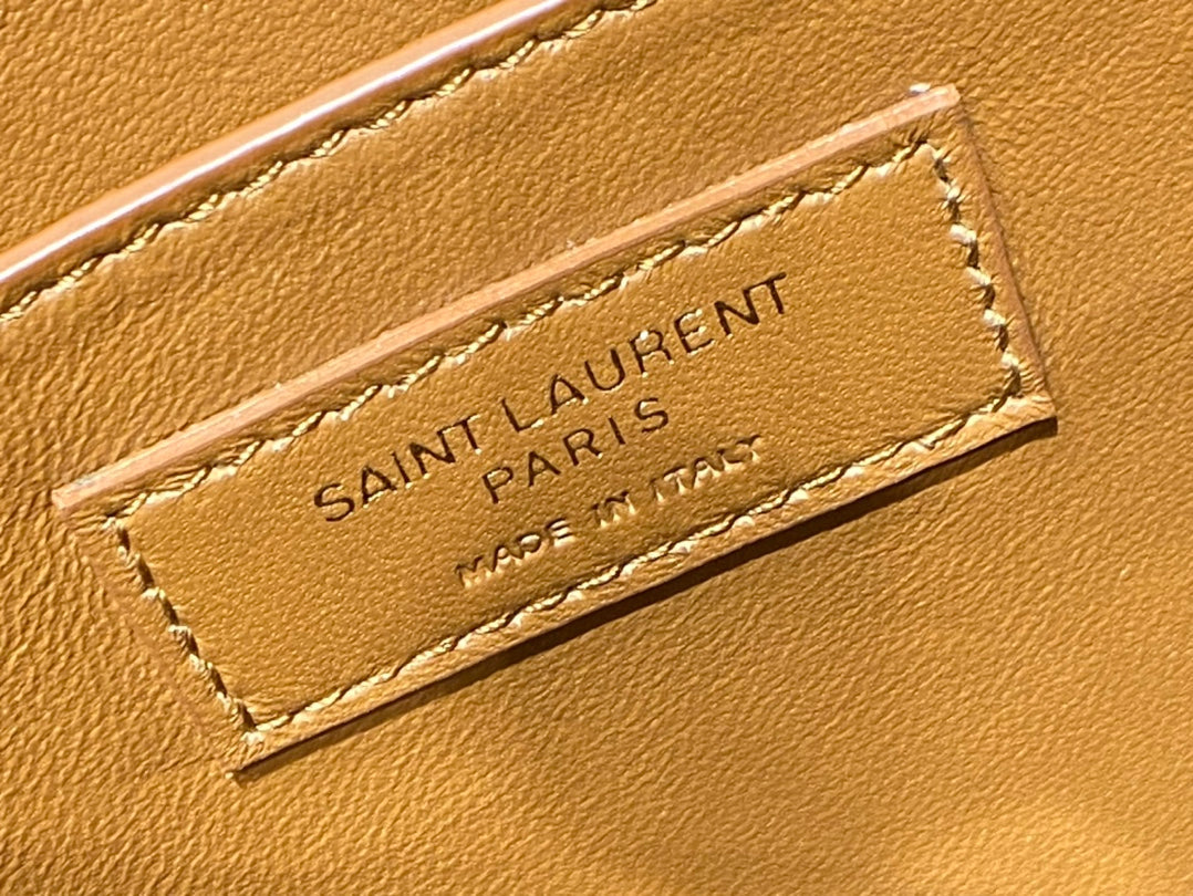YSL 17